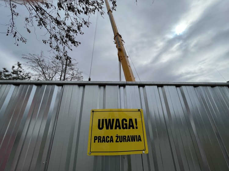 Wrocław: Utrudnienia na Legnickiej. Trwa budowa budynku mieszkalnego [ZDJĘCIA], Jakub Jurek