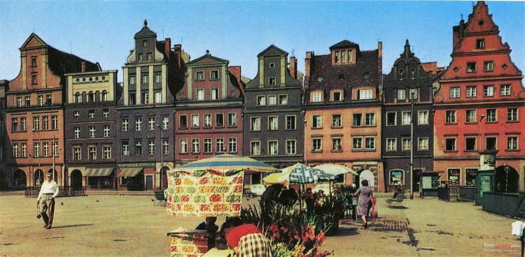 Tak wyglądało centrum Wrocławia 50 lat temu. Te zdjęcia robią wrażenie!, fotopolska.eu