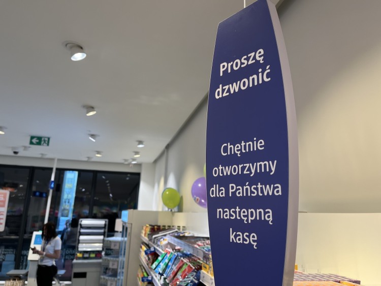 Drogeria dm w Polsce - sklep dm we Wrocławiu już otwarty. Byliśmy w środku [ZDJĘCIA, CENY], Jakub Jurek