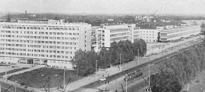 Plac Grunwaldzki 50 lat temu. Puste ulice, mnóstwo zieleni, fotopolska.eu