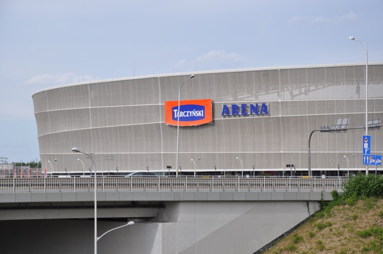 Wrocław: Stadion już z nowym logo Tarczyński Arena [ZDJĘCIA], mgo