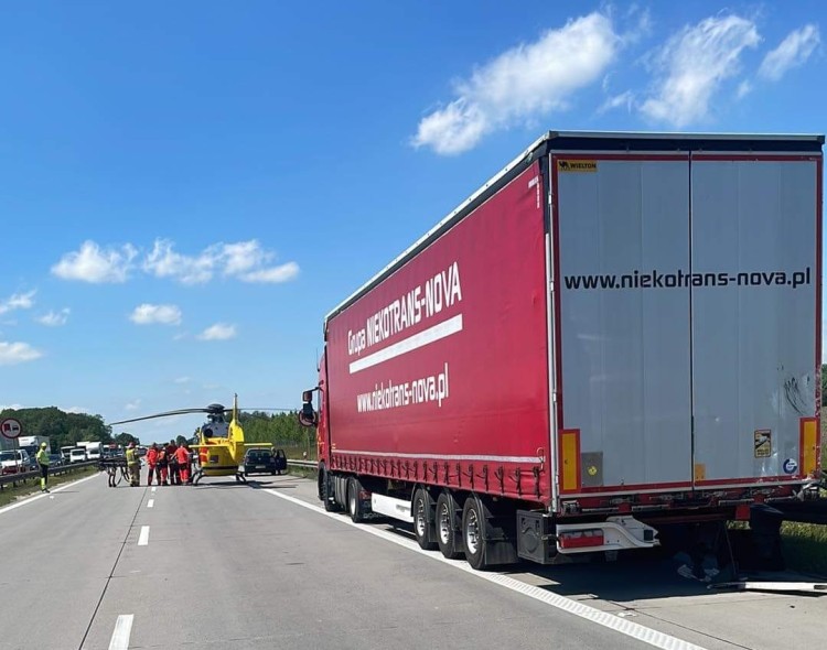 Poważny wypadek na A4 pod Wrocławiem. Autostrada zamknięta na 2 godziny, OSP KSRG Gniechowice