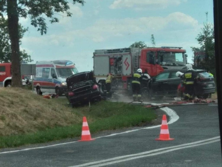 Tragedia na drodze. Jedna osoba zginęła, druga została ranna, facebook.com/WypadkiDrogowe24