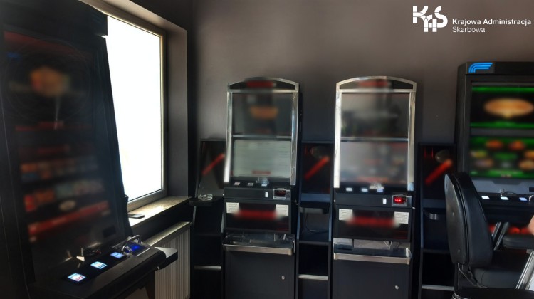 Akcja skarbówki: Gigantyczne kary za automaty do hazardu, KAS Wrocław