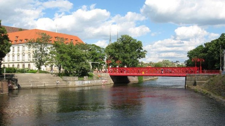 Wrocław: Zabytkowy Most Piaskowy idzie do remontu, archiwum