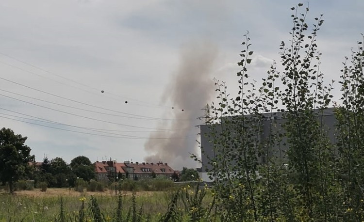 Duży pożar pod Wrocławiem. Słup dymu było widać z wielu kilometrów, Edyta Polon