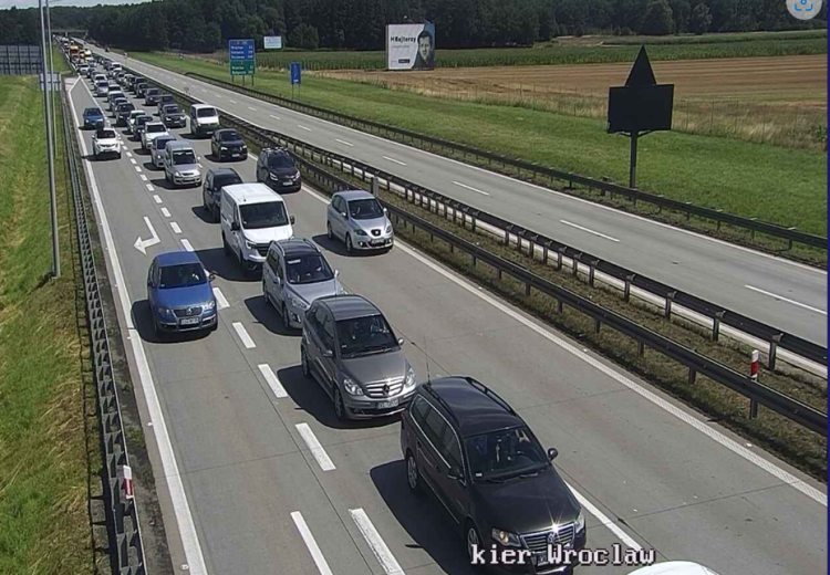 Karambol na autostradzie A4. Utrudnienia pod Wrocławiem, 