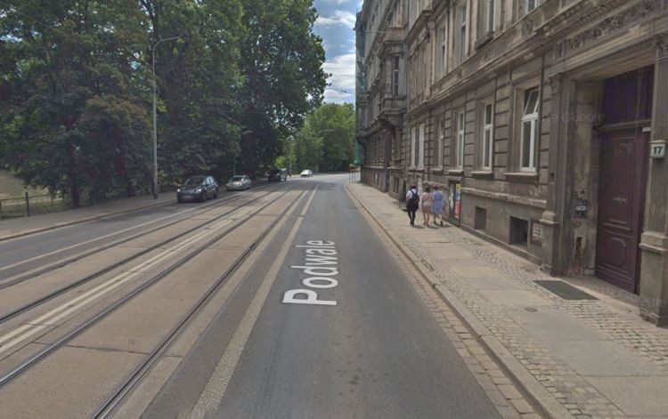 Wrocław: Pożar przy Podwalu. Jedna osoba poszkodowana, Google Maps