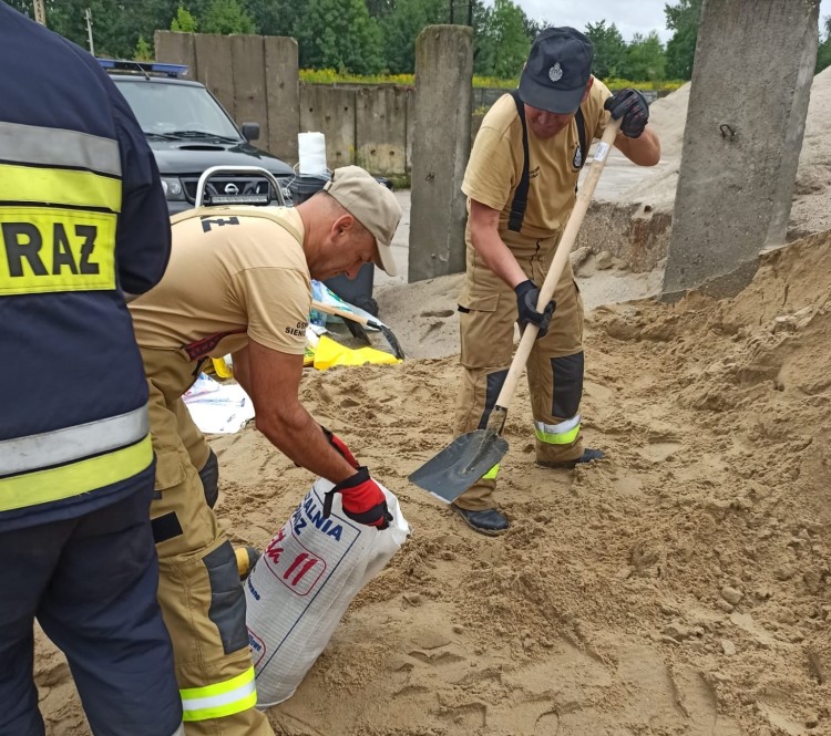 Podtopienia i setki interwencji strażaków pod Wrocławiem [ZDJĘCIA], OSP Łagiewniki