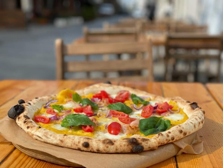 Najlepsza pizza we Wrocławiu. 10 pizzerii z największą liczbą gwiazdek w Google, Facebook lokalu
