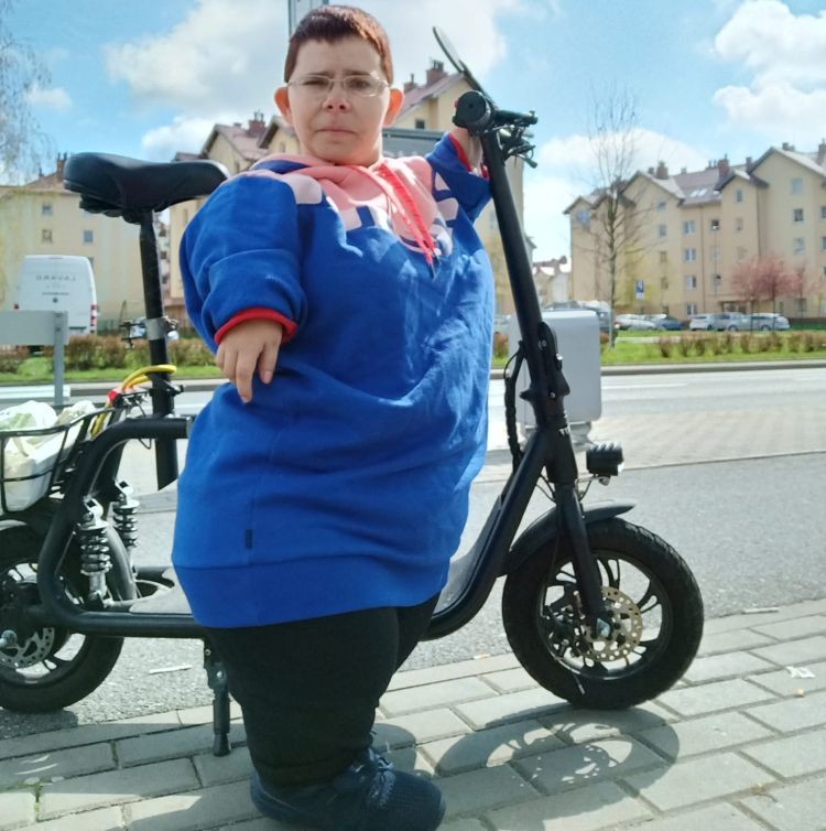 Wrocław: Ukradli hulajnogę niepełnosprawnej kobiecie. 