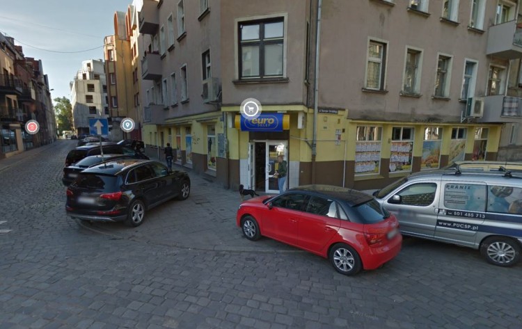 Wrocławscy mistrzowie parkowania przyłapani przez kamery Google, Google Street View