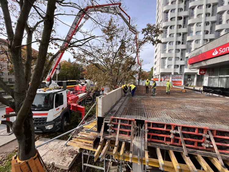 Wrocław: Na esplanadzie Manhattanu już leją beton [ZDJĘCIA], Jakub Jurek
