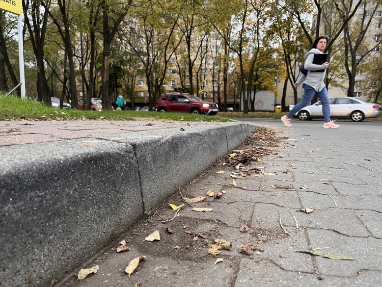 Wrocław: Miasto obniży krawężniki na przejściach dla pieszych w 66 lokalizacjach, Jakub Jurek