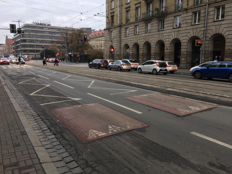 Wrocław: Poprawa bezpieczeństwa poczeka, bo miasto słucha kierowców, ip