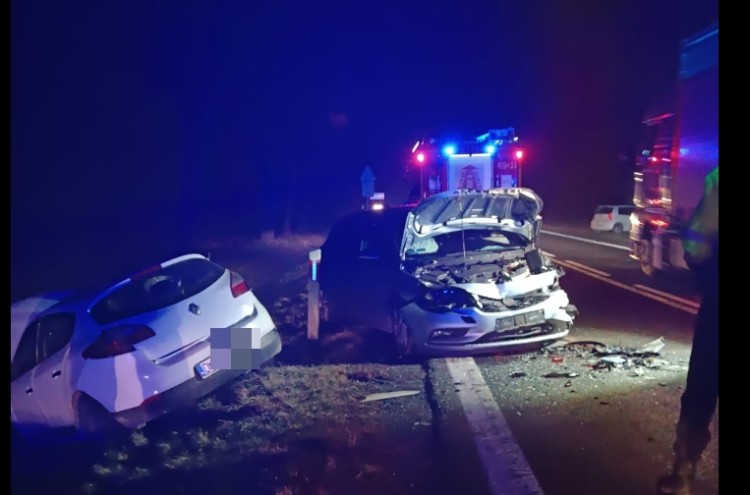 Groźny wypadek na drodze Wrocław - Kłodzko, OSP Łagiewniki