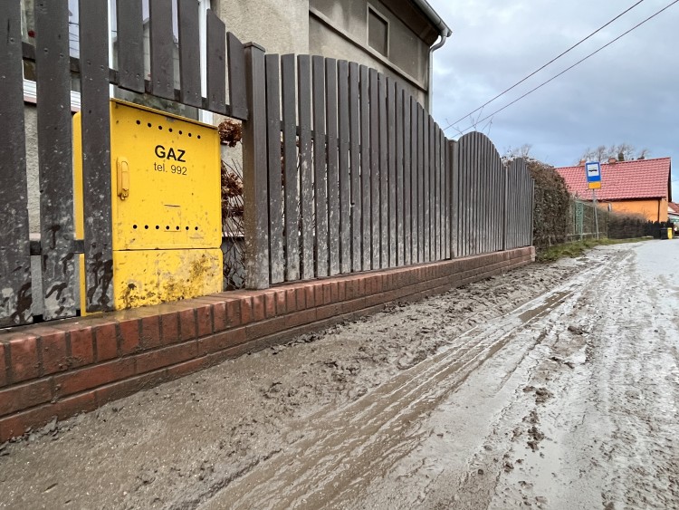 Wrocław: Budowa kanalizacji na Jarnołtowie przedłuża się. Mieszkańcy mają dość, Jakub Jurek