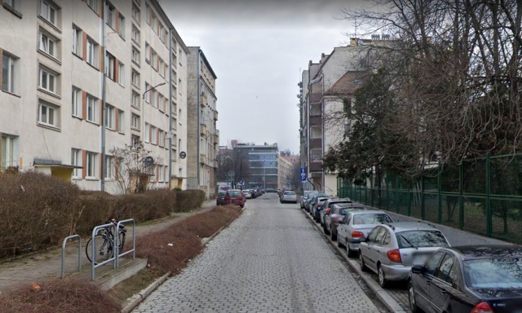 Wrocław: 583 nowe płatne miejsca parkingowe. Sprawdź, gdzie, Google Maps