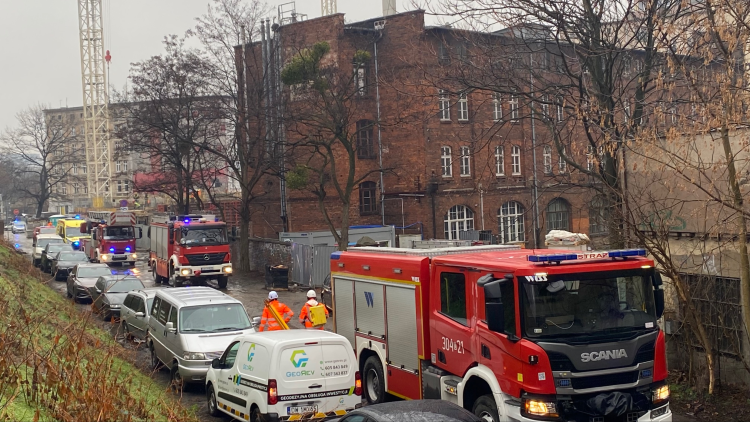 Tragiczny wypadek na budowie we Wrocławiu. Nie żyje robotnik, 