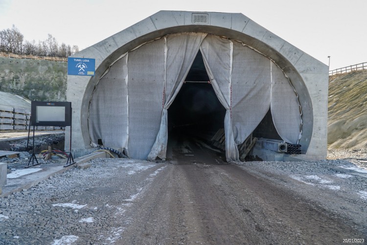 Ten tunel gigant pozwoli szybciej dotrzeć z Wrocławia do Czech, GDDKiA