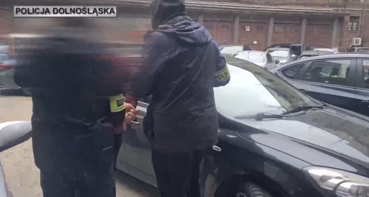 Wrocław: Taksówkarz-Gruzin próbował zgwałcić pasażerkę, KMP Wrocław