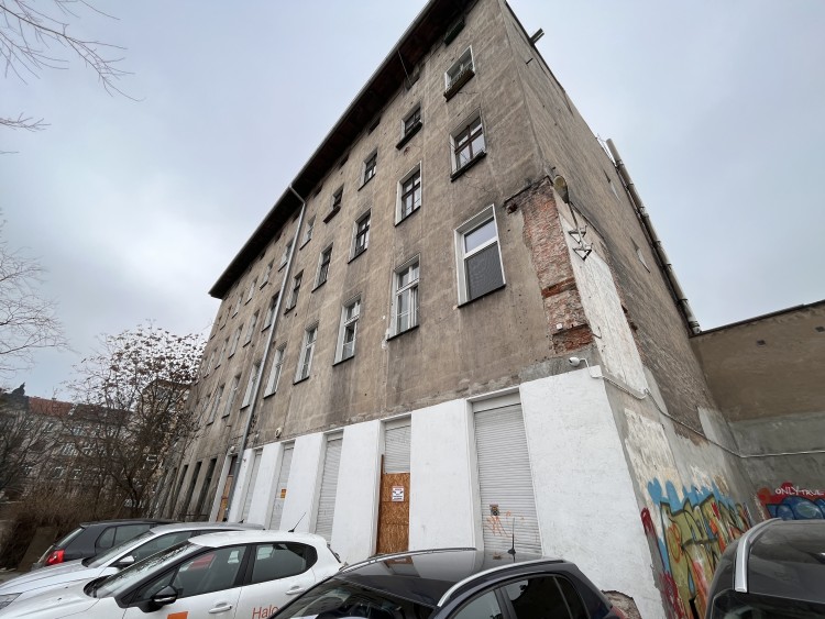 Wrocław: ASP wyburzy budynek przy ul. Traugutta. Przygotowuje się do nowej inwestycji, Jakub Jurek