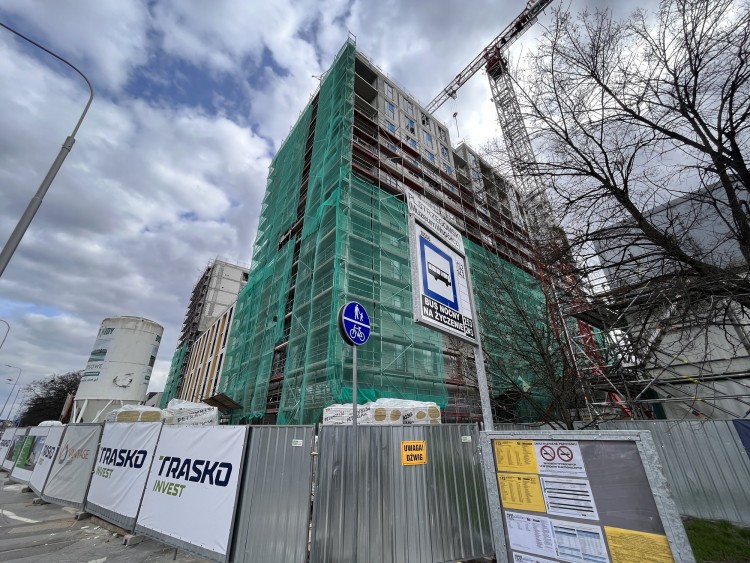 Wrocław: Odsłaniają elewację nowego budynku przy Legnickiej. Tak wygląda [ZDJĘCIA], Jakub Jurek