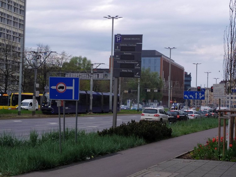 Wrocław: Tablice parkingowe nie działają. Bo ITS jest zbyt nowoczesny, Czytelnik