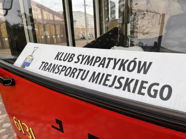 Wrocławianie pożegnali linię autobusową C. Znika od poniedziałku [ZDJĘCIA], Jakub Jurek