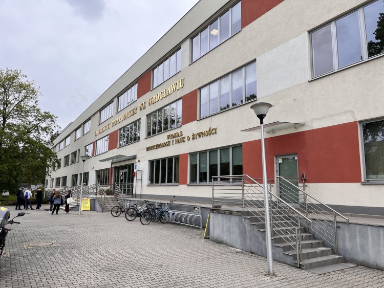 Wrocław: Budynek Uniwersytetu Przyrodniczego idzie do remontu, Jakub Jurek
