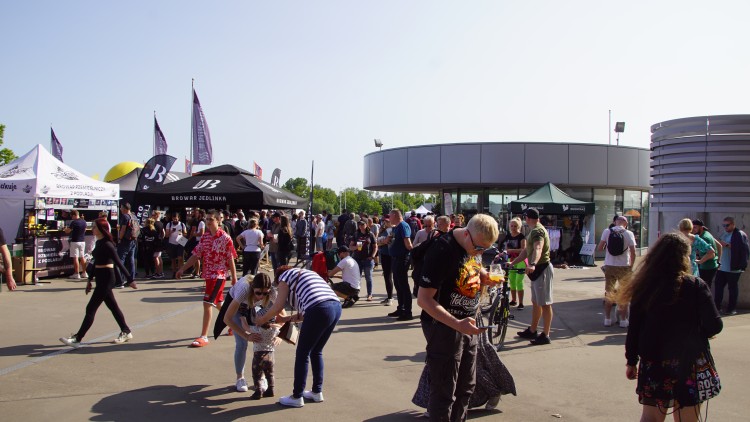 Wrocławski Festiwal Dobrego Piwa 2023. Tłumy przy stadionie miejskim, Wojciech Kulig