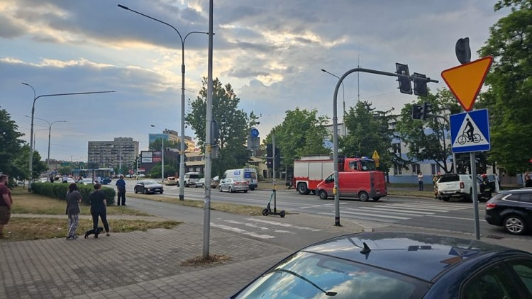 Wrocław: Tramwaj zderzył się z samochodem. Dwie osoby ranne, Dawid