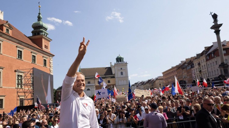 Donald Tusk na Dolnym Śląsku. Będą dwa wiece i jedno spotkanie [DATY, GODZINY], facebook/PO