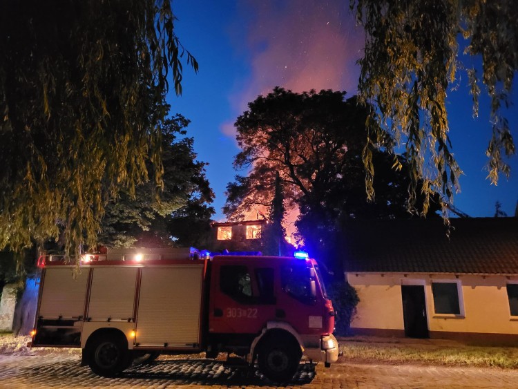 Wrocław: Pożar na Wojszycach. Znów palił się budynek na najstarszym folwarku, Zbigniew Czekajło