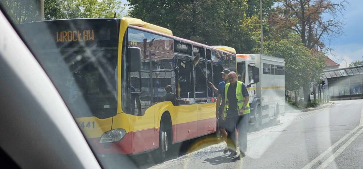 Wrocław: Wypadek autobusu MPK i ciężarówki na ulicy Boya-Żeleńskiego, Tomasz Kwietniewski