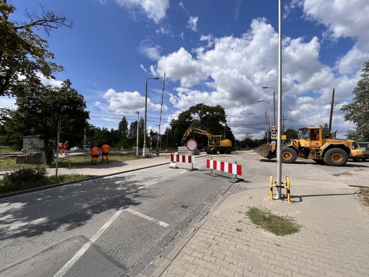 Wrocław: Trzy remonty na raz i to obok siebie. Mieszkańcy złorzeczą w korkach, Jakub Jurek