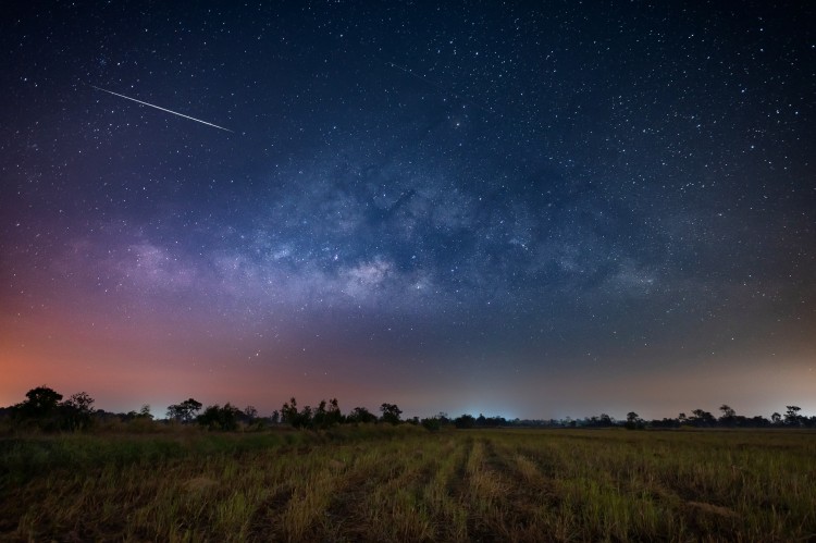 Spadające gwiazdy: Dziś noc perseidów. Gdzie i kiedy je oglądać? [12.08.2023], Adobe Stock