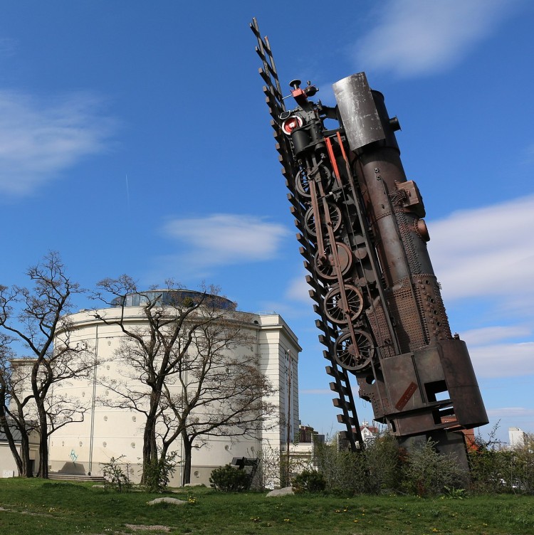 Oto najbardziej nietypowe instalacje i rzeźby we Wrocławiu, Wikipedia