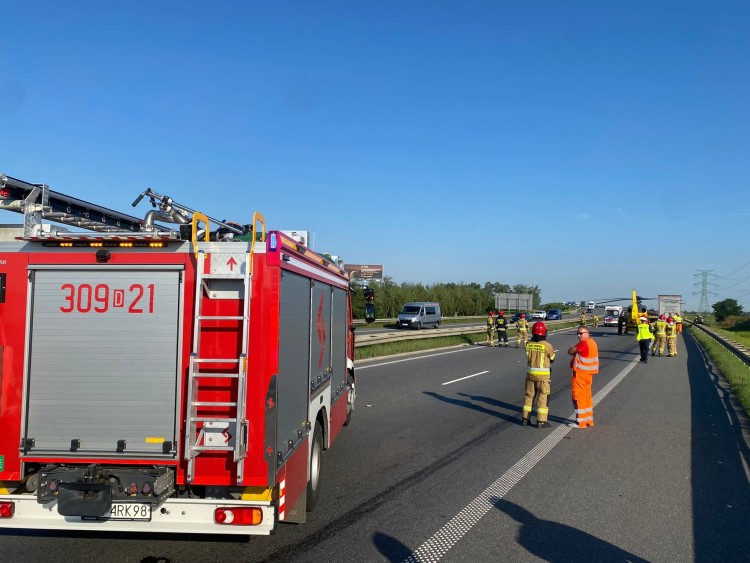 Wrocław: Dziecko ranne po wypadku na A4. Było o włos od tragedii [ZDJĘCIA], OSP Węgry