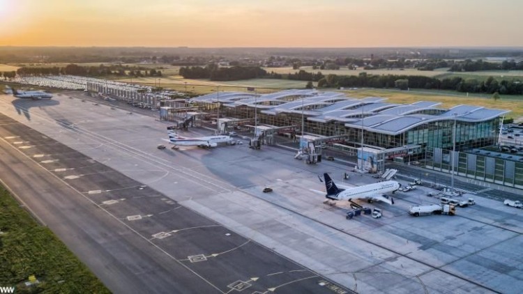 Wrocław: Będzie duży remont lotniska! Ruszają przygotowania, Wiktor Woźniak