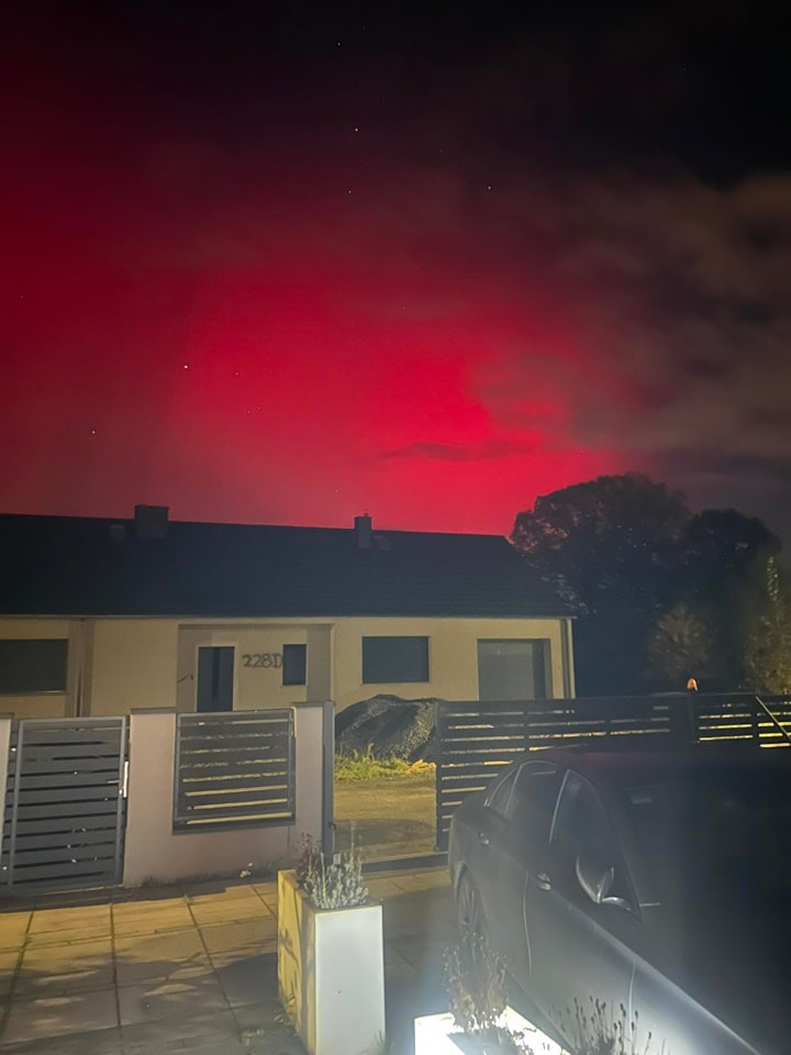 Zjawiskowa zorza polarna. Gdzie warto obserwować we Wrocławiu? [ZDJĘCIA], Meteo Alert Dolny Śląsk