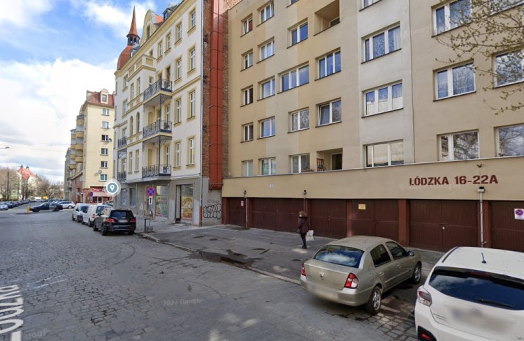 Wrocław: Tańsze parkowanie tylko dla zameldowanych. Pozostali są oburzeni!, Google Maps
