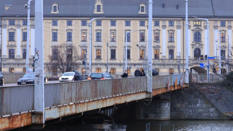 Mosty Uniwersyteckie rdzewieją. Czeka je remont. W kolejce też Most Piaskowy, Askaniusz Polcyn