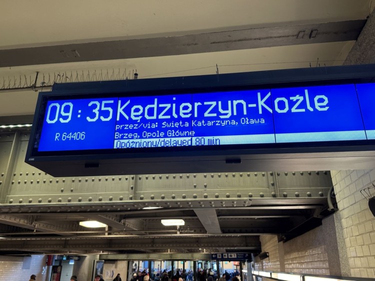 Awaria sieci trakcyjnej na Dworcu Głównym. Duże opóźnienia pociągów, Askaniusz Polcyn