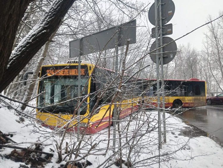 Wrocław: Zimowy armagedon na drogach. Wypadki i utrudnienia, Korespondenci po godzinach