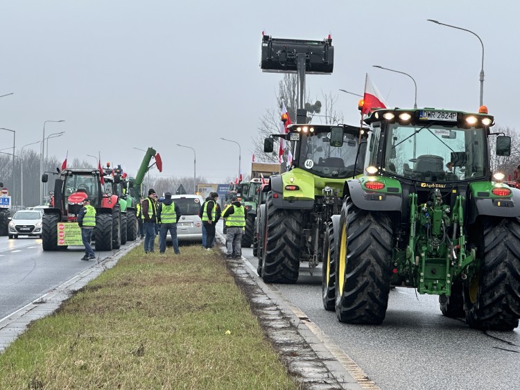 Gigantyczny korek na Sobieskiego. Rolnicy przedłużają blokady do marca [RELACJA NA ŻYWO], Askaniusz Polcyn