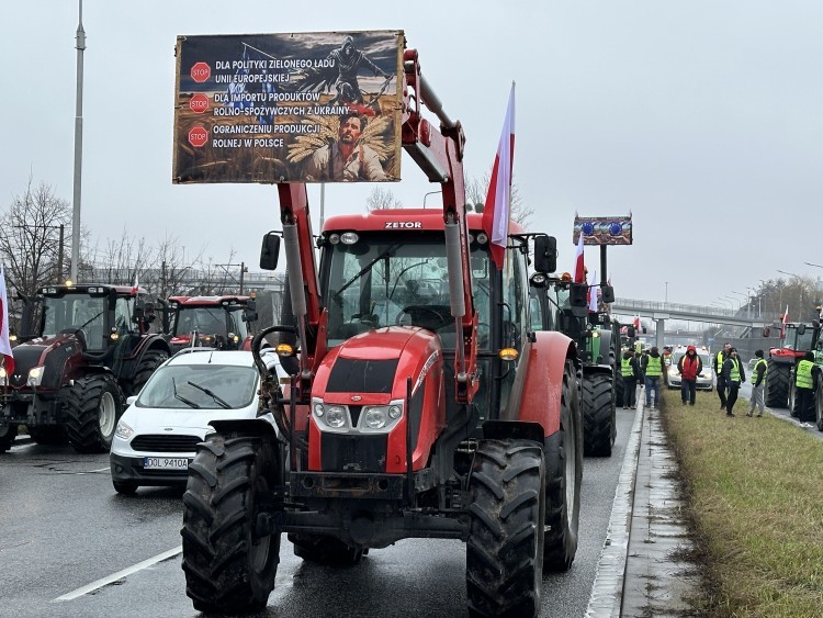 Rolnicy znów szykują potężną blokadę Wrocławia. Od świtu do północy paraliż wjazdów do miasta, Askaniusz Polcyn