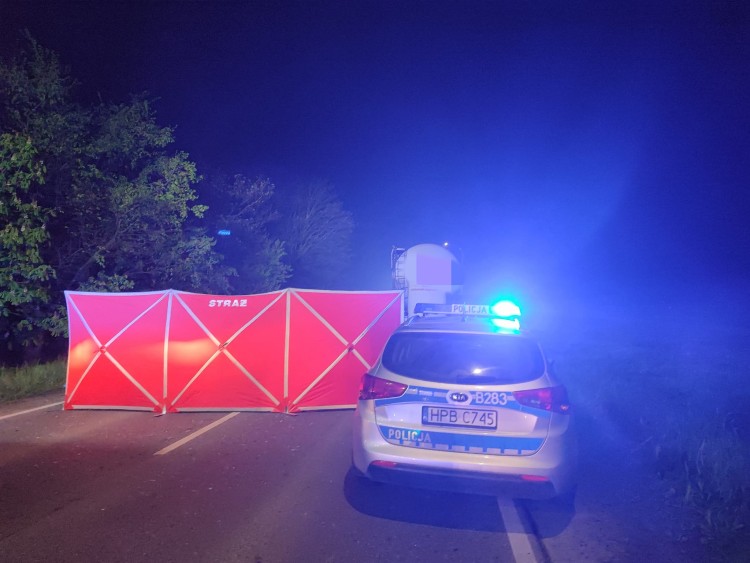 Tragiczny wypadek w Oławie. Zginęło dwoje młodych strażaków, Policja Oława