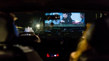 Setki wrocławian na kolejnej odsłonie kina samochodowego