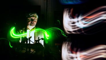Wrocław: laureat „polskiego Nobla” opowie o laserach i nanotechnologii